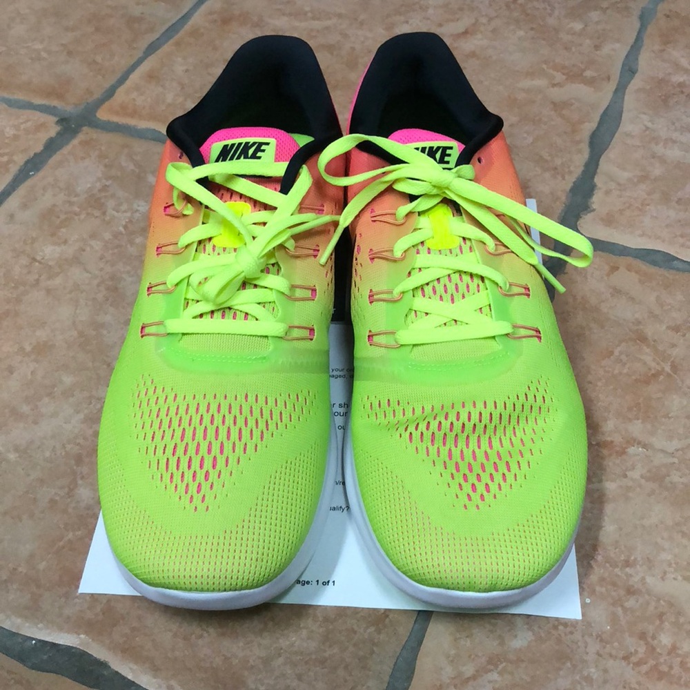 Nike multicolor free run